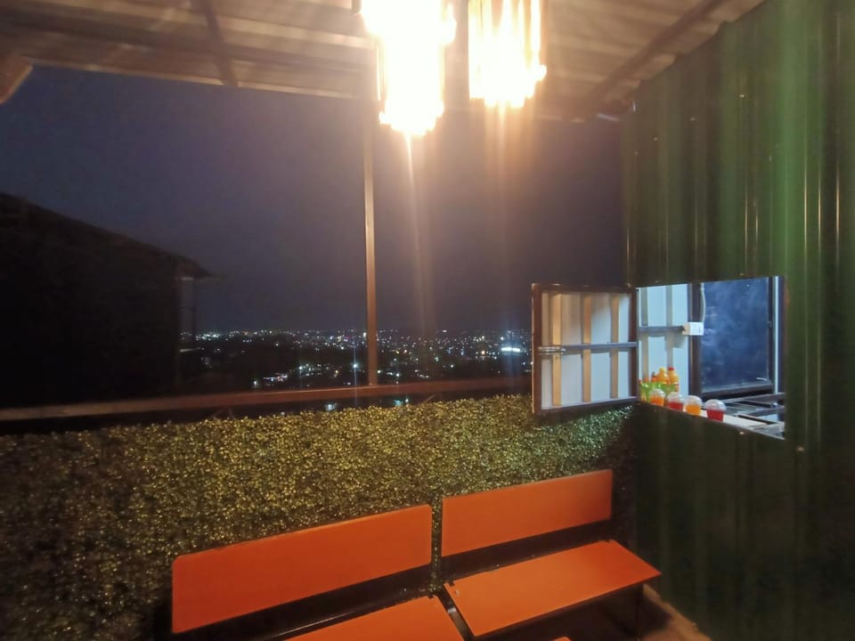 Night, View (from property/room), Balcony/Terrace, Seating area