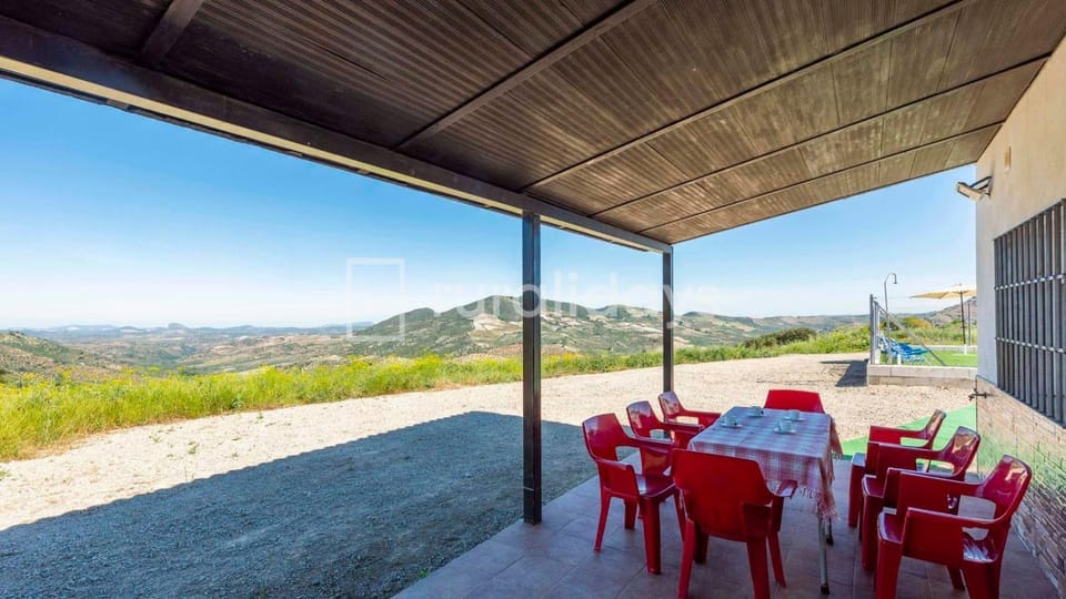 La Aceitera House in Sierra de Cádiz
