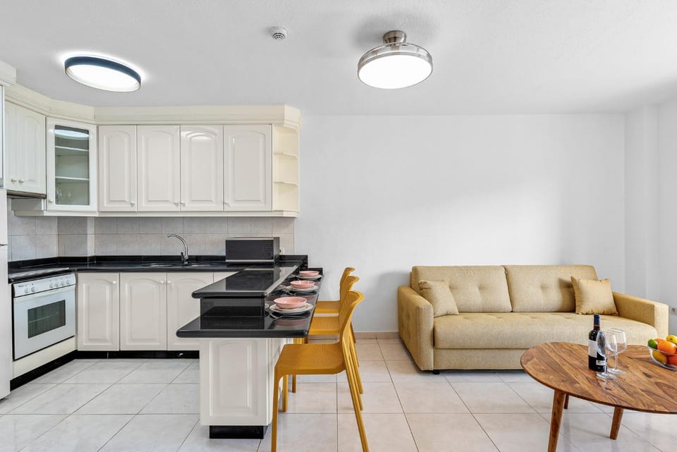 Living room, Seating area, Dining area, kitchen