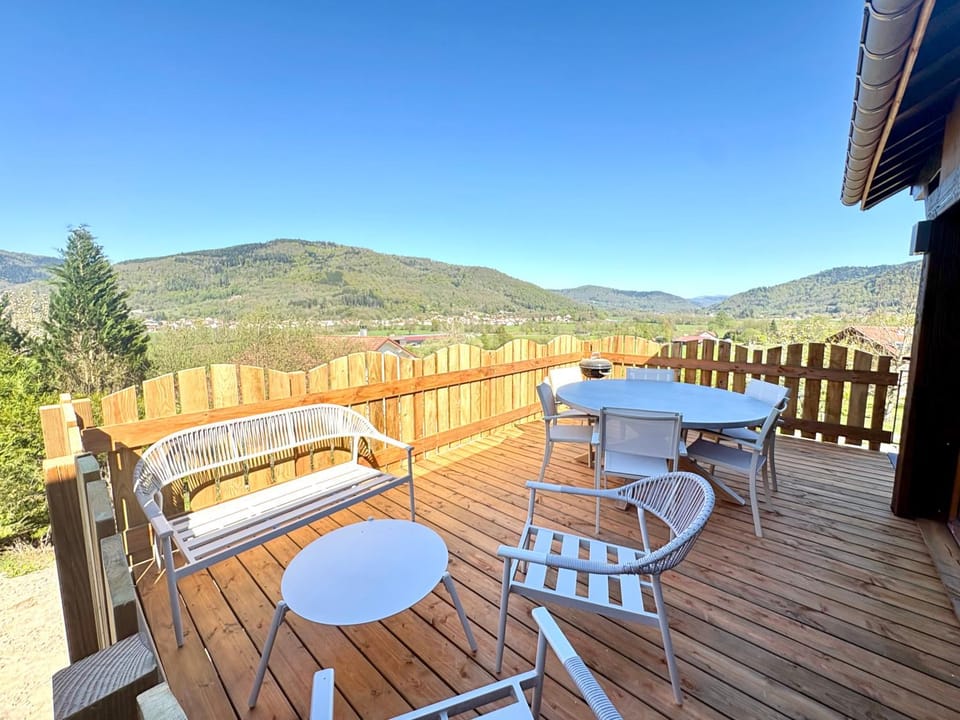 Patio, Natural landscape, View (from property/room), Balcony/Terrace, Mountain view