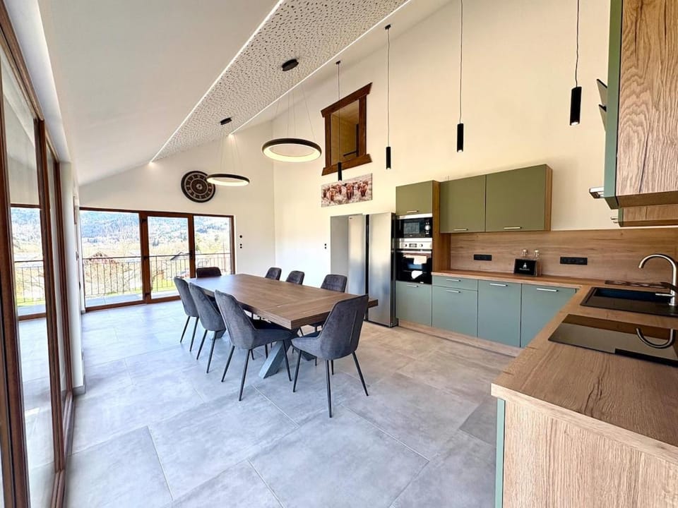 Dining area, dishwasher, oven, stove