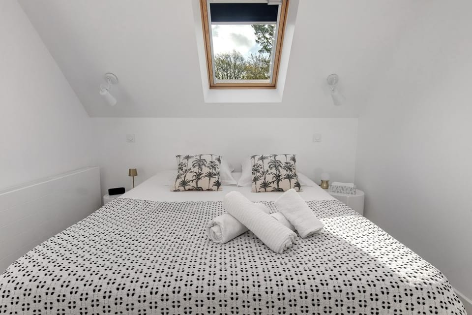 Living room, Bedroom