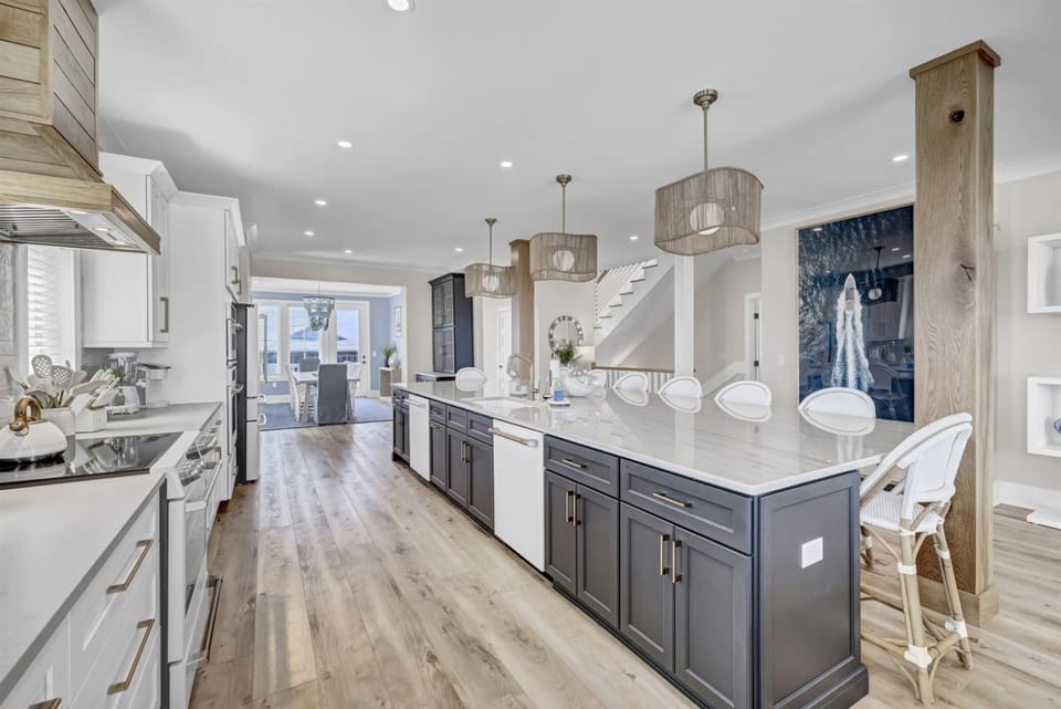 The Turtle's Palace- Oceanfront - Pool - Hot Tub - Dog Friendly House in Surf City