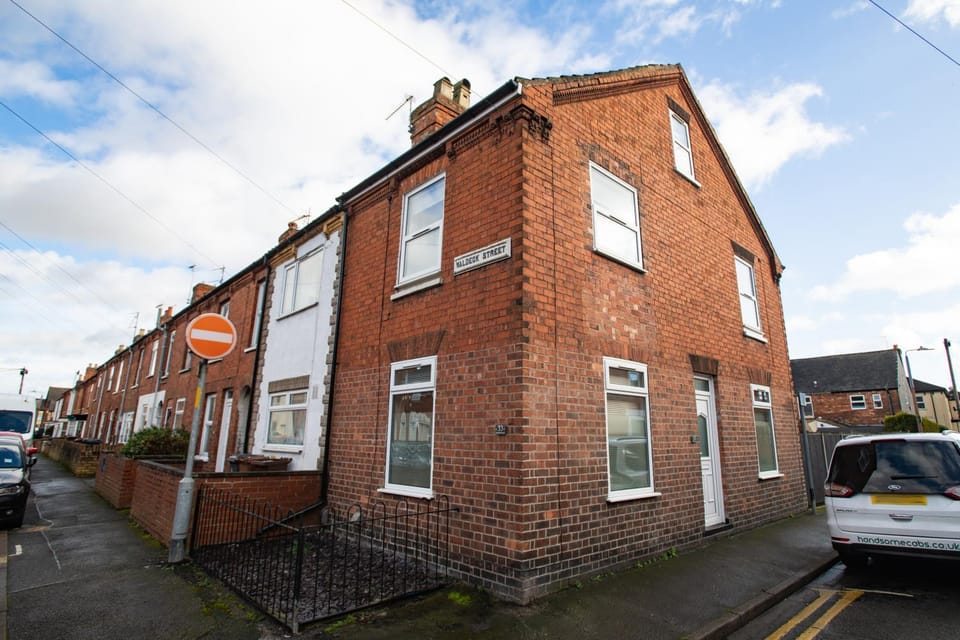 Property building, Street view