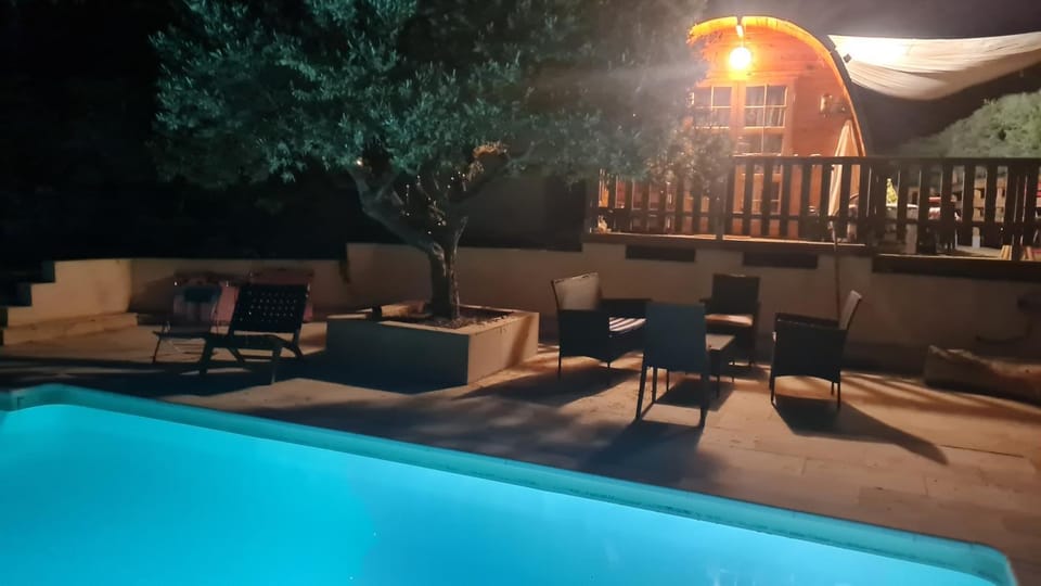 La Cabane douillette Apartment in Aups