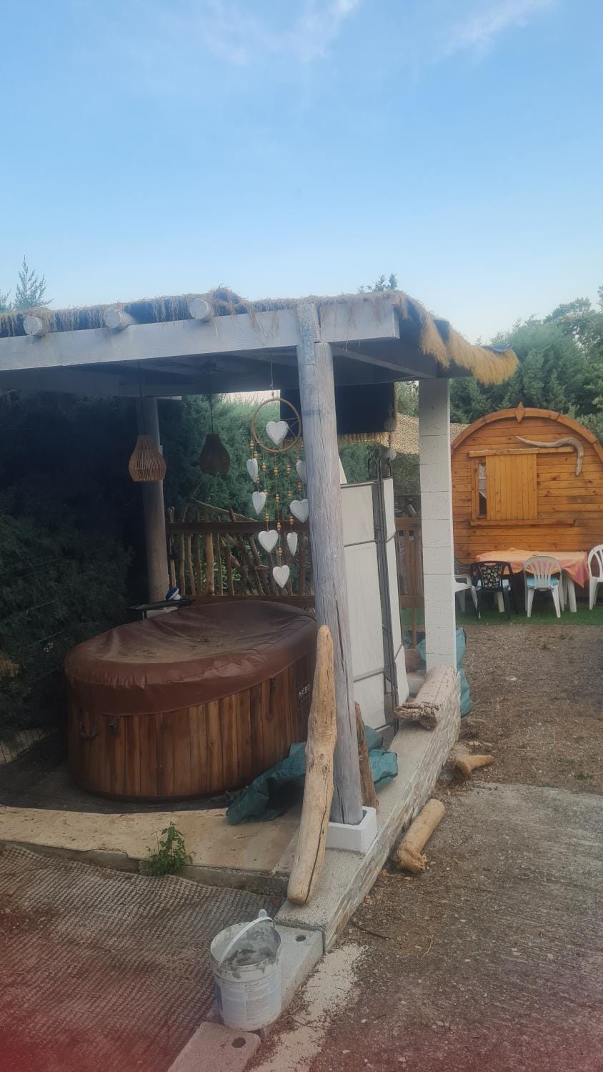 La Cabane douillette Apartment in Aups