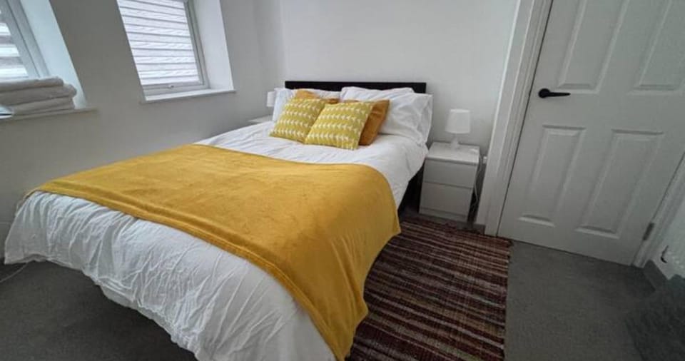 Bed, Bedroom, wardrobe