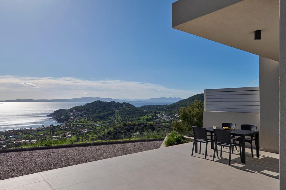 Nisis Suites - Serene Luxury with Sea View Apartment in Islands