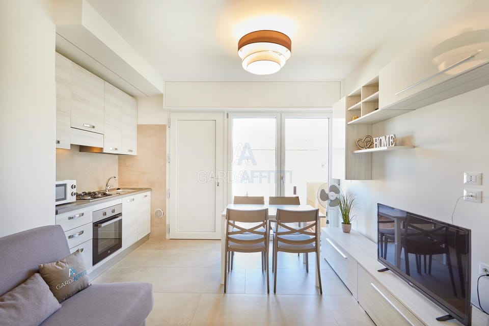 Living room, Dining area, oven, stove