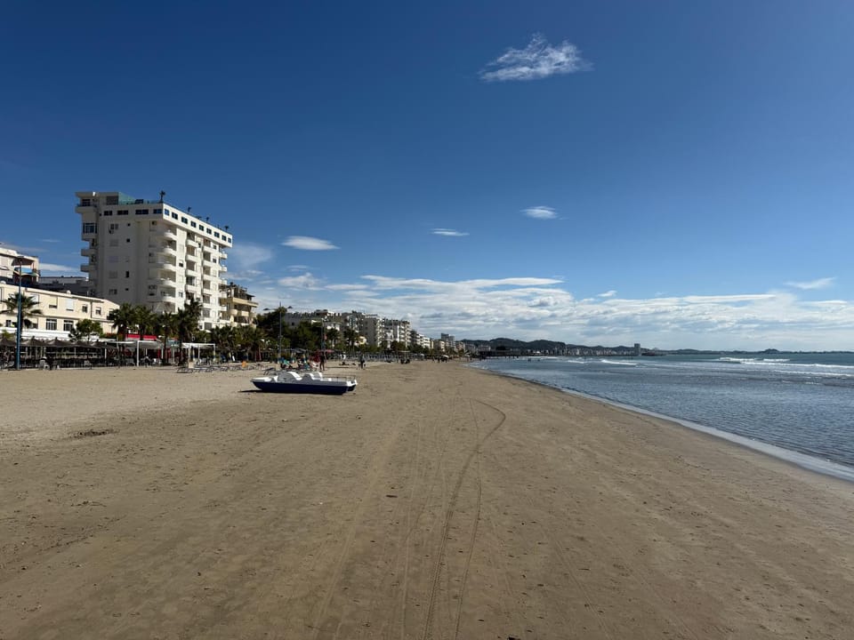 Off site, Day, Neighbourhood, Beach