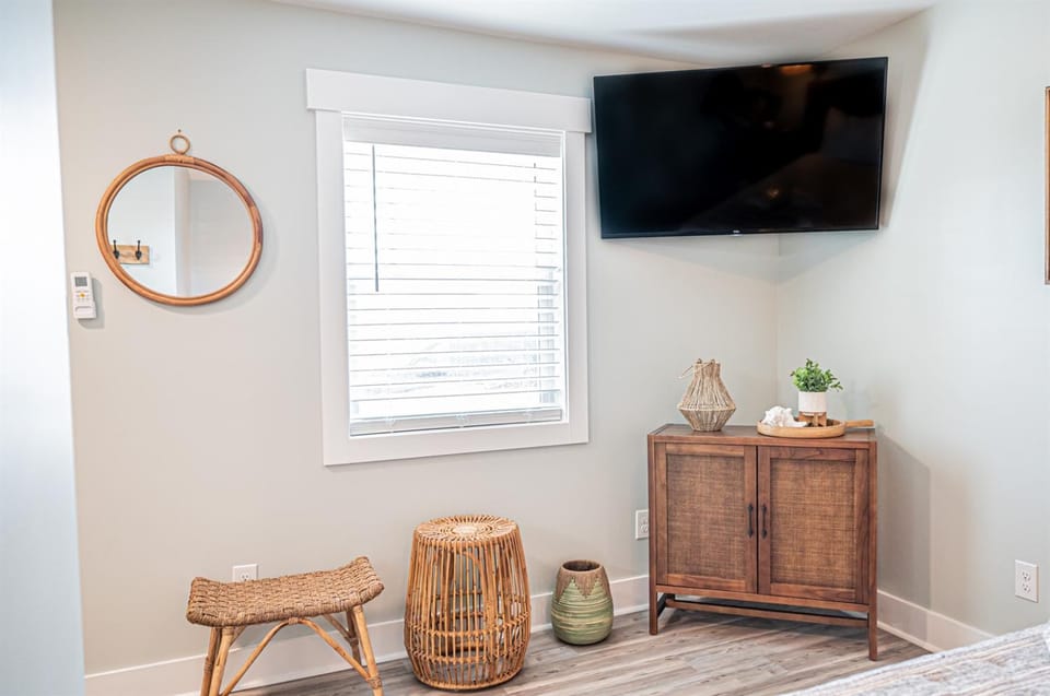 Key West 3- Beach Access - Dog Friendly - Bikes Grill Apartment in Surf City