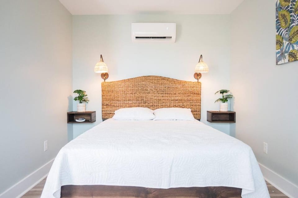 Key West 4- Beach Access - Dog Friendly - Bikes Grill Apartment in Surf City