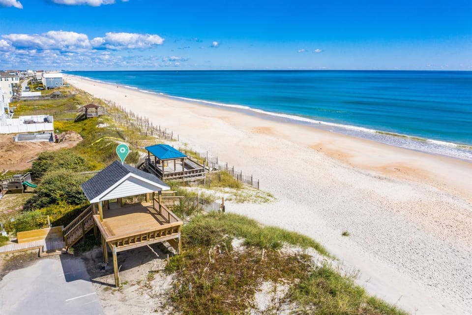 The Bungalows D- Beachfront - Dog Friendly - Gazebo - Bikes Apartment in Surf City