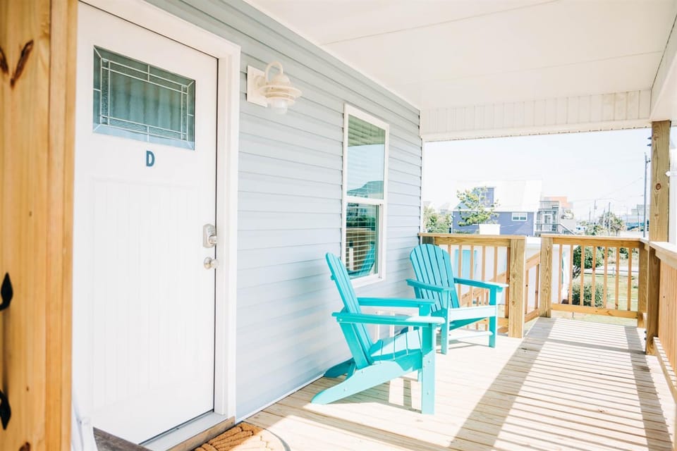 The Hideaway D- Beach - Dog Friendly - Playground - Bikes - Fenced in Yard Apartment in Surf City