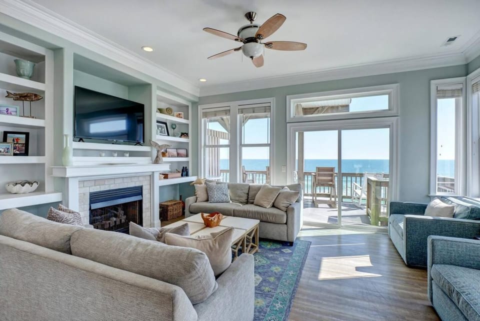Tipsy Turtle South-bOceanfront Oasis - Dog Friendly - Pool House in Surf City