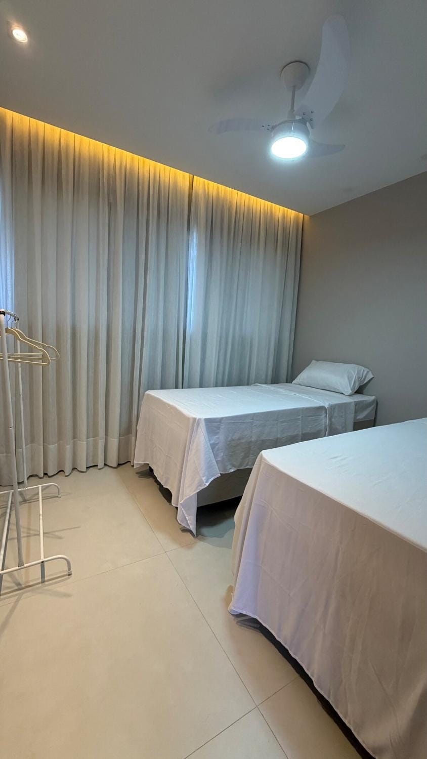 Apartamento amplo climatizado próximo à praia Apartment in Vila Velha