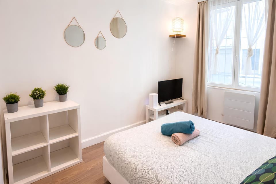 Bed, Photo of the whole room, Bedroom, heating, internet, towels