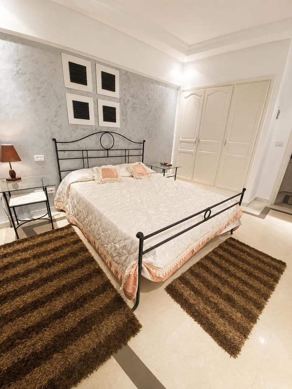 Bedroom, wardrobe