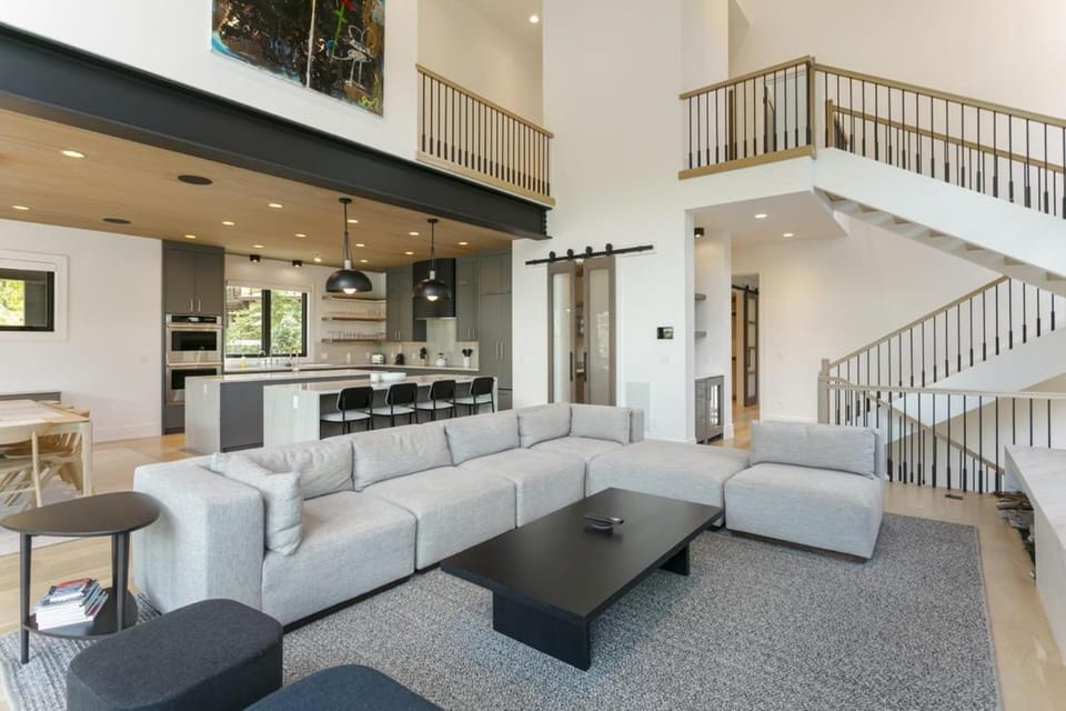 9401 - Silver Aspen - Five Bedroom Luxury Townhome House in Wasatch County