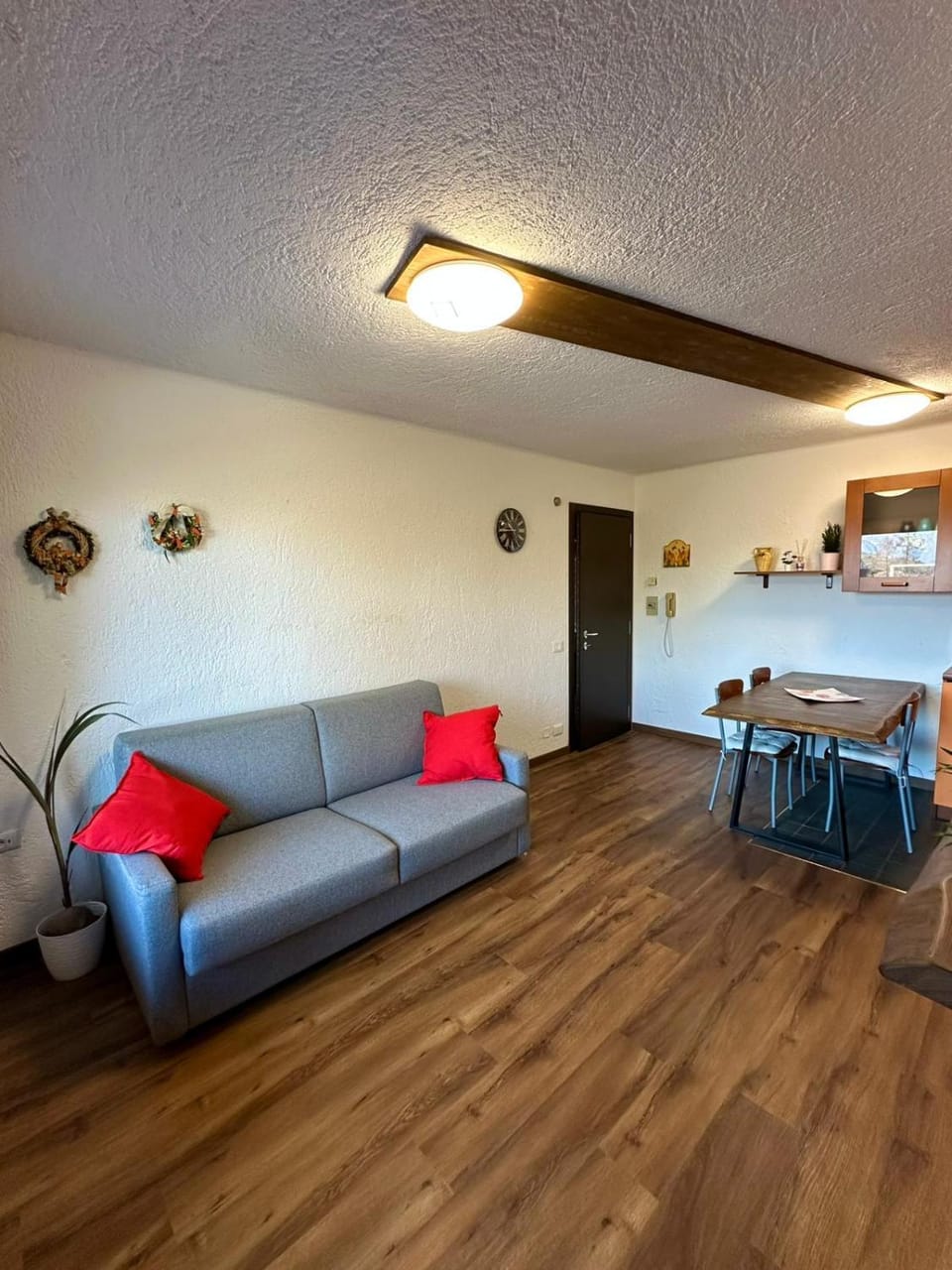 Communal lounge/ TV room
