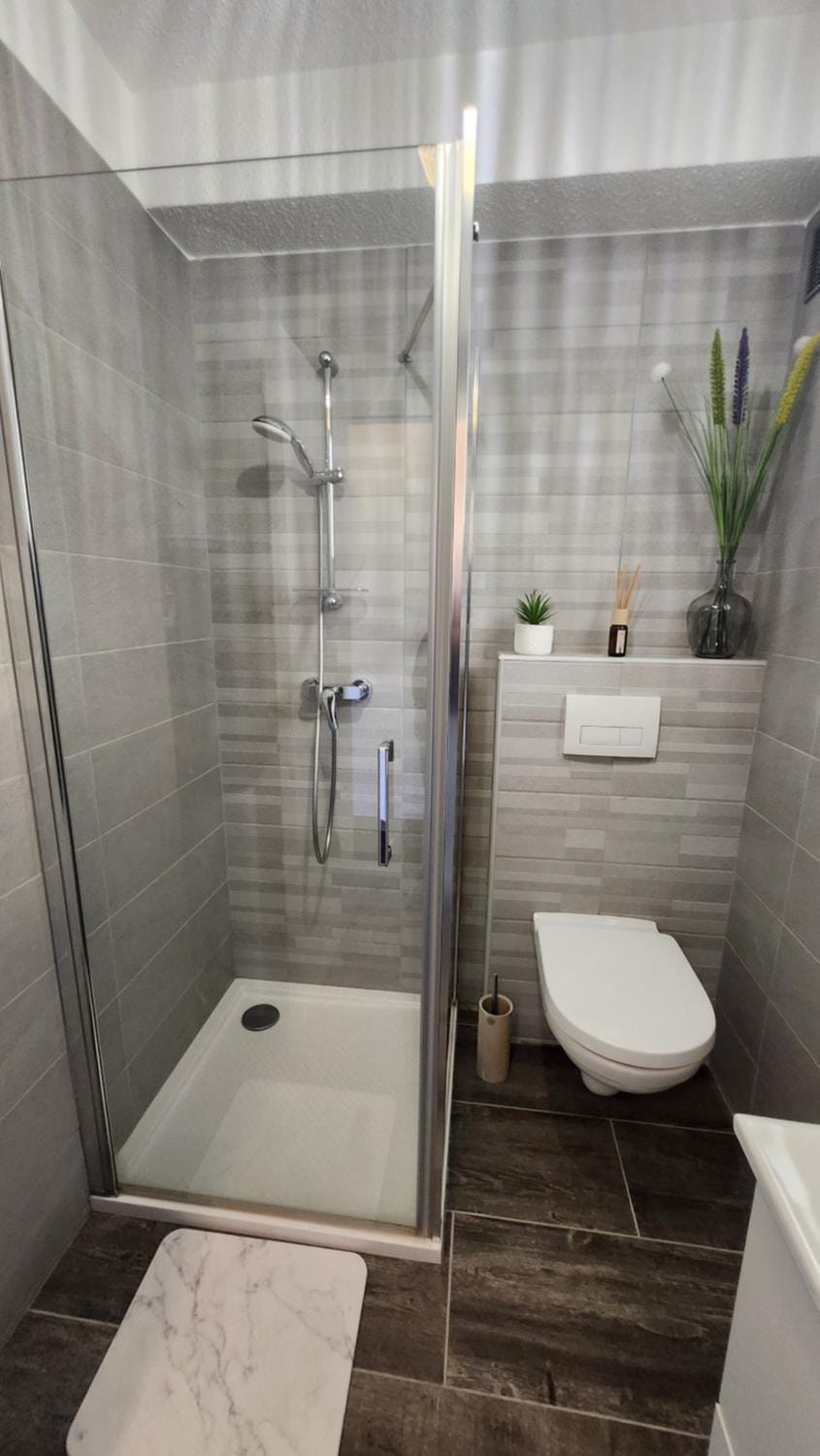 Shower, Toilet, Bathroom