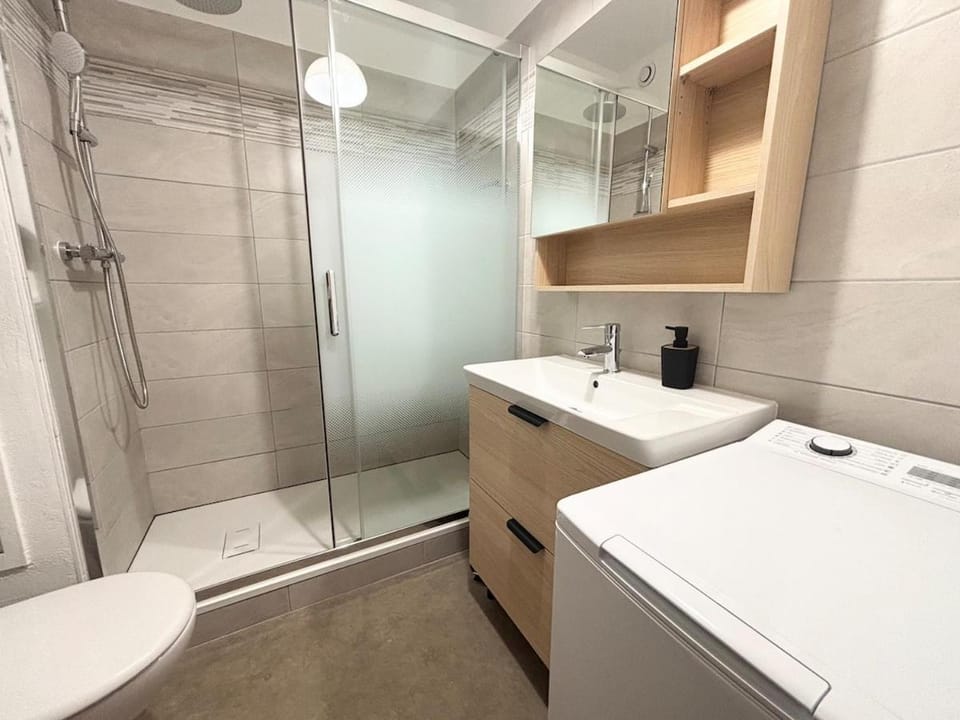 Appartement climatisé avec Piscine à Sanary Apartment in Sanary-sur-Mer