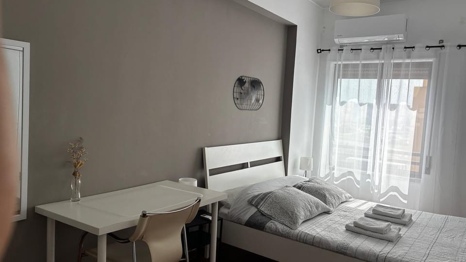 Vieira's House casal Hostel in Setubal District