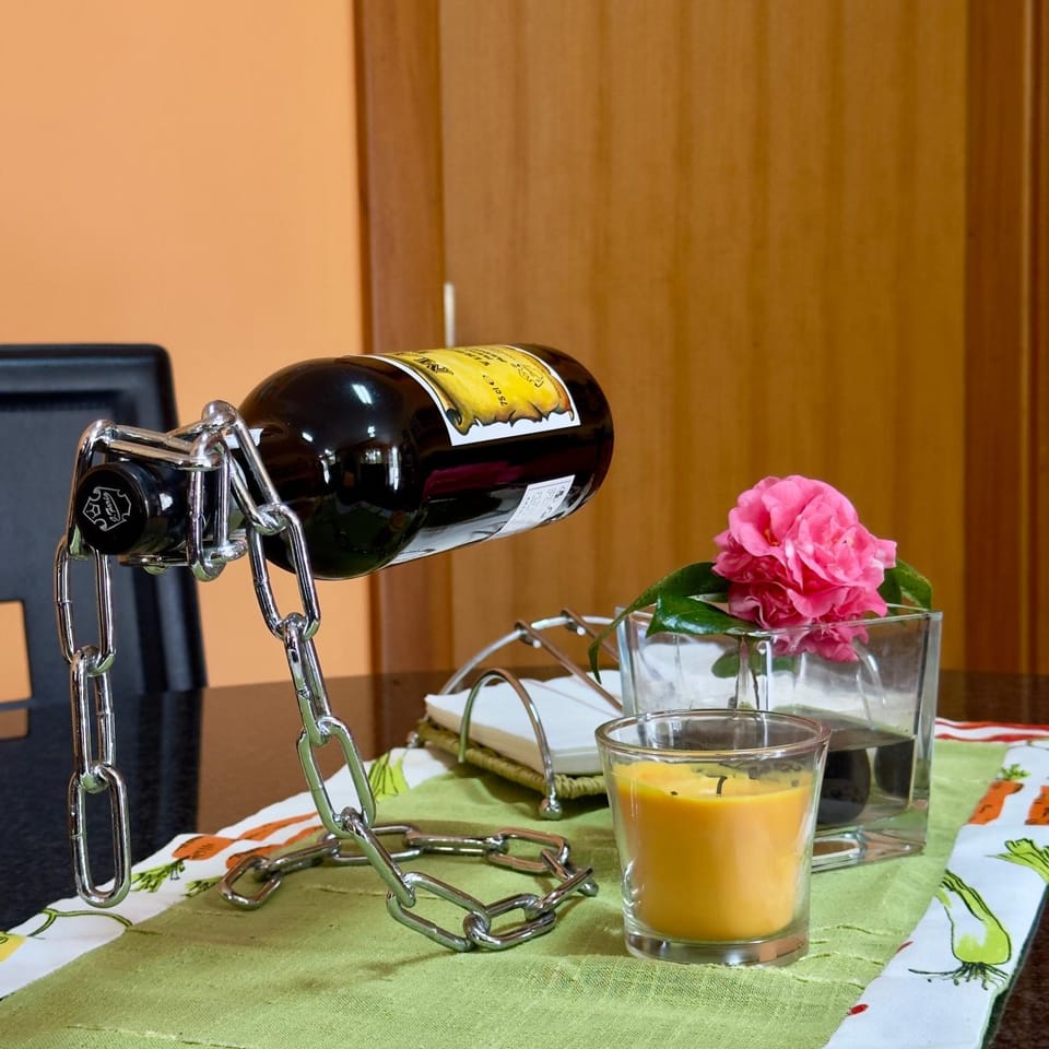 Food and drinks, Food, Drinks, Alcoholic drinks