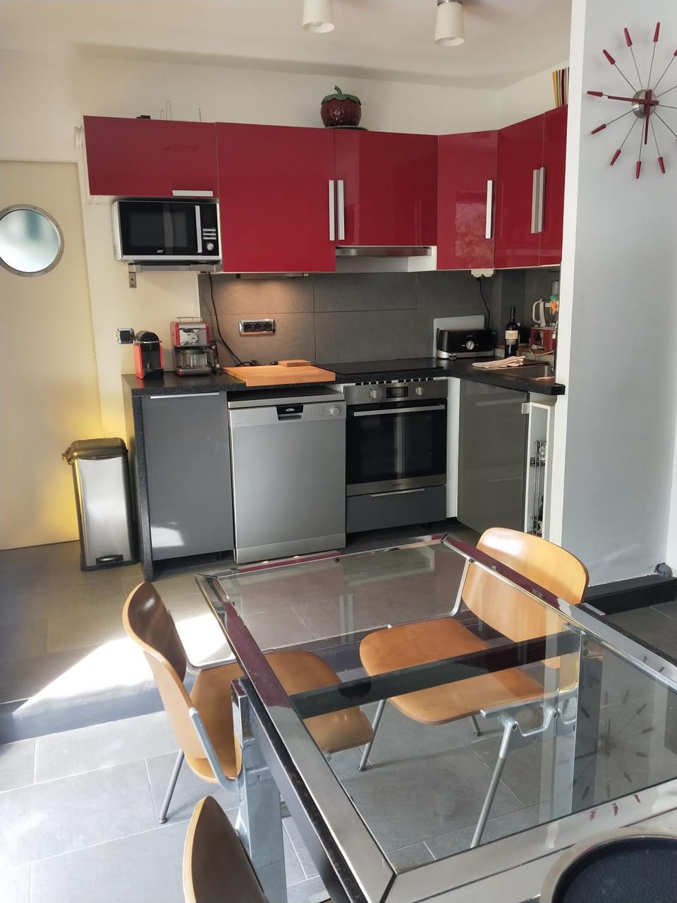 A 80 m de la superbe plage de la fossette, maison façon loft Apartment in Le Lavandou