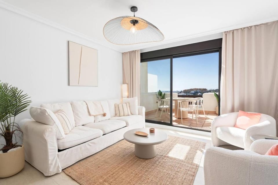 Natural landscape, TV and multimedia, Seating area, Sea view, furniture, heating, air conditioner