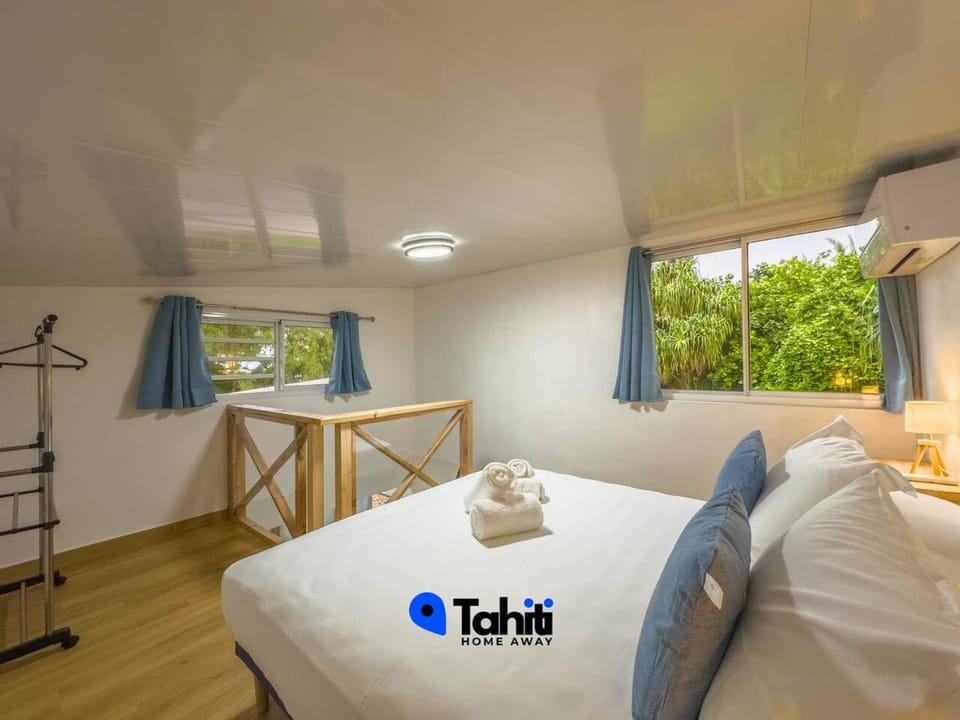 Moorea Temae Surf Tiny House Apartment in Moorea-Maiao