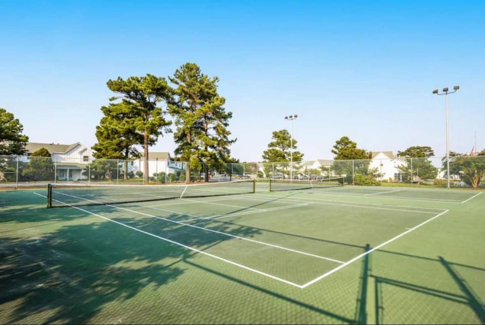 Tennis court
