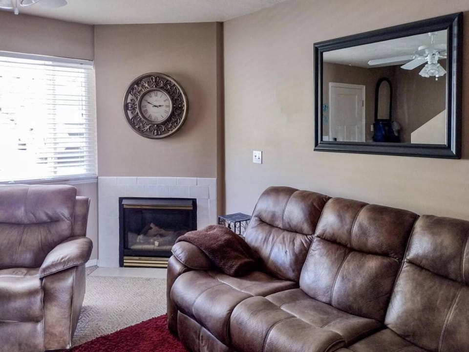 Lakeview Condo 871 3 House in Garden City