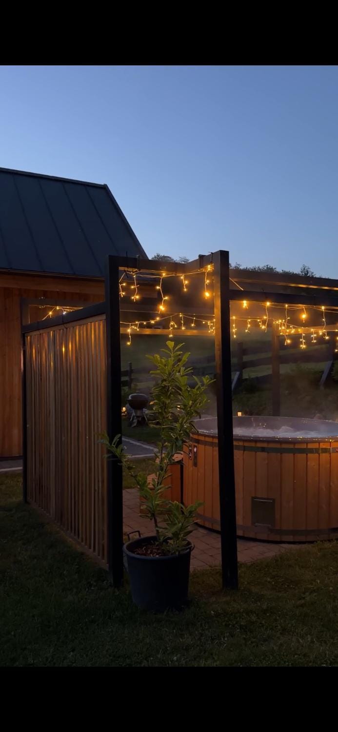 Siedlisko pod Wieżycą - klimatyczne drewniane domki , z banią na wyłączność, Wieżyca, Kaszuby Chalet in Pomeranian Voivodeship