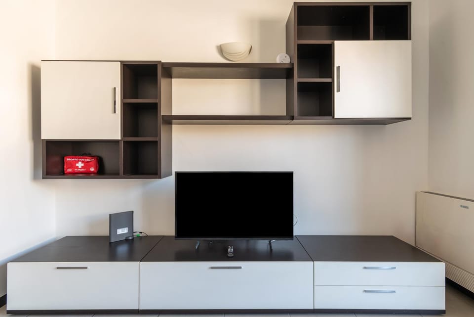 Moderno & Luminoso in Corso Buenos Aires Apartment in Milan