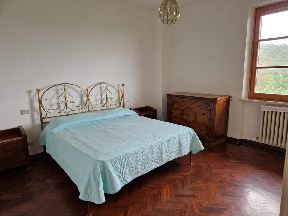 Bed, Photo of the whole room, Bedroom, internet