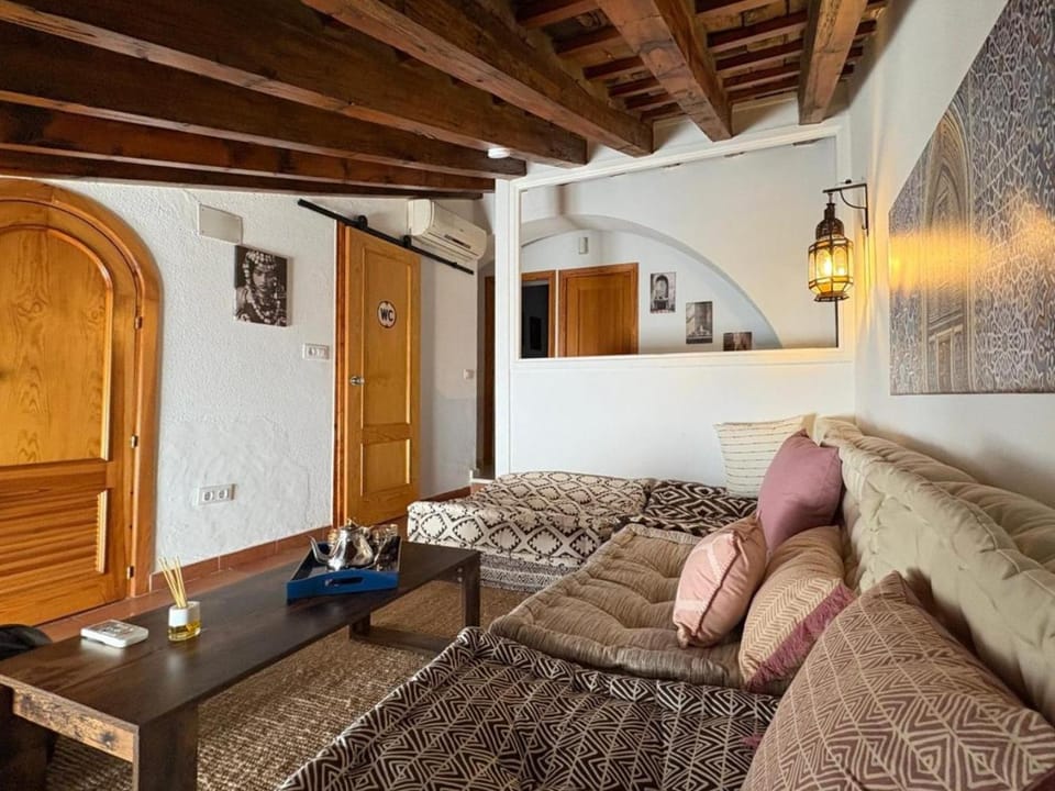 Communal lounge/ TV room, Living room