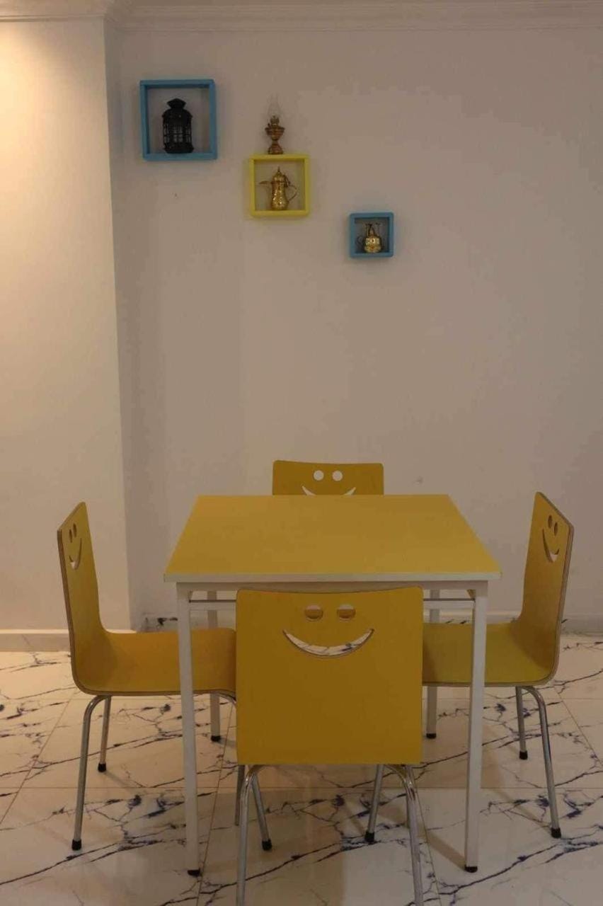 MG Pyramid View Guesthouse females only Vacation rental in New Cairo City