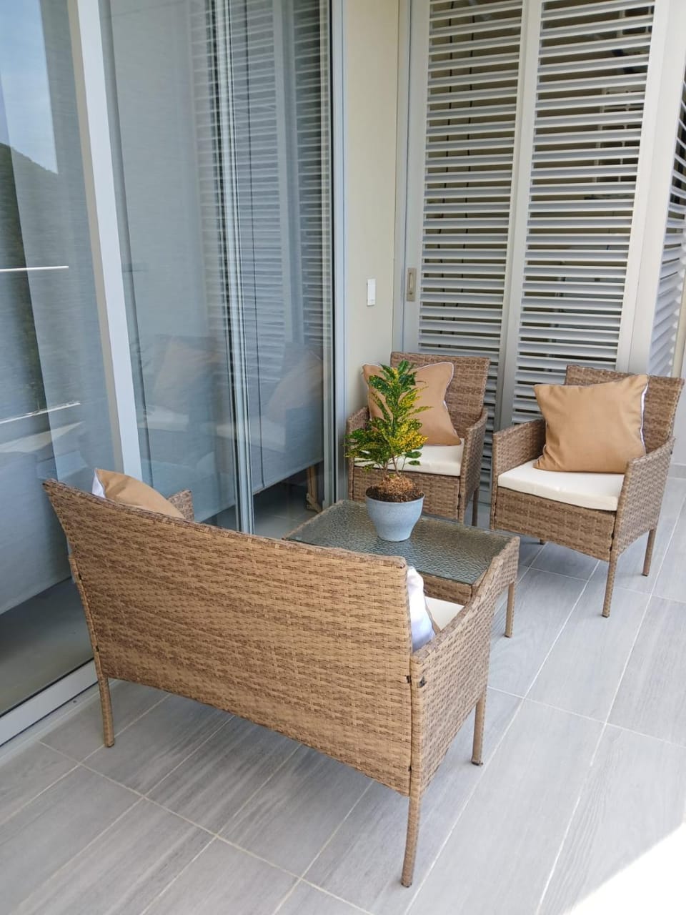 Day, Balcony/Terrace, Living room