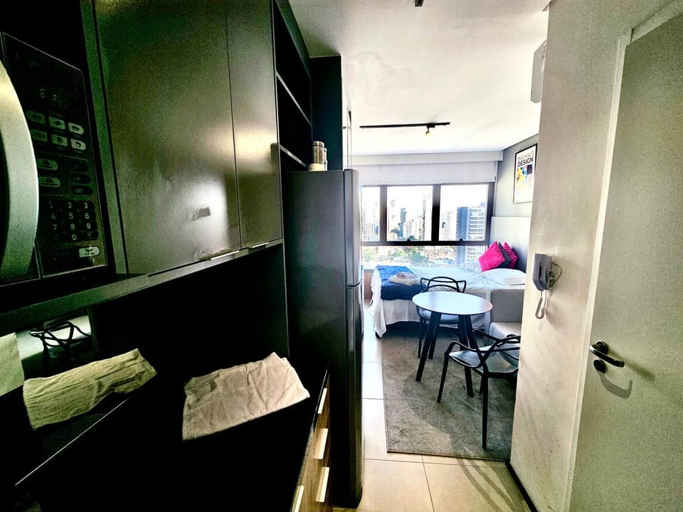 Studio Novíssimo Metrô Santa Cruz! Ar TV LCD Academia CoWorking Lavanderia Portaria 24h! 2 min Shopping Metrô Santa Cruz! Apartment in Sao Paulo City