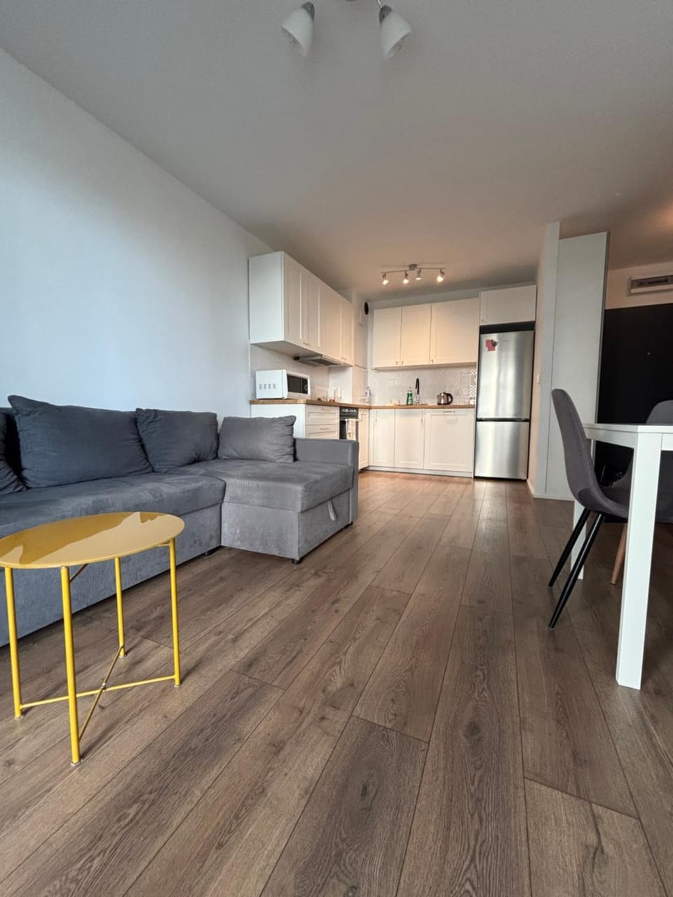 Kitchen or kitchenette, Seating area