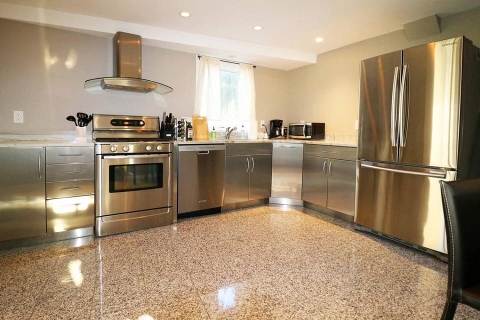 Blissful Spacious Home • Heart Of Princeton • 3BR House in Princeton