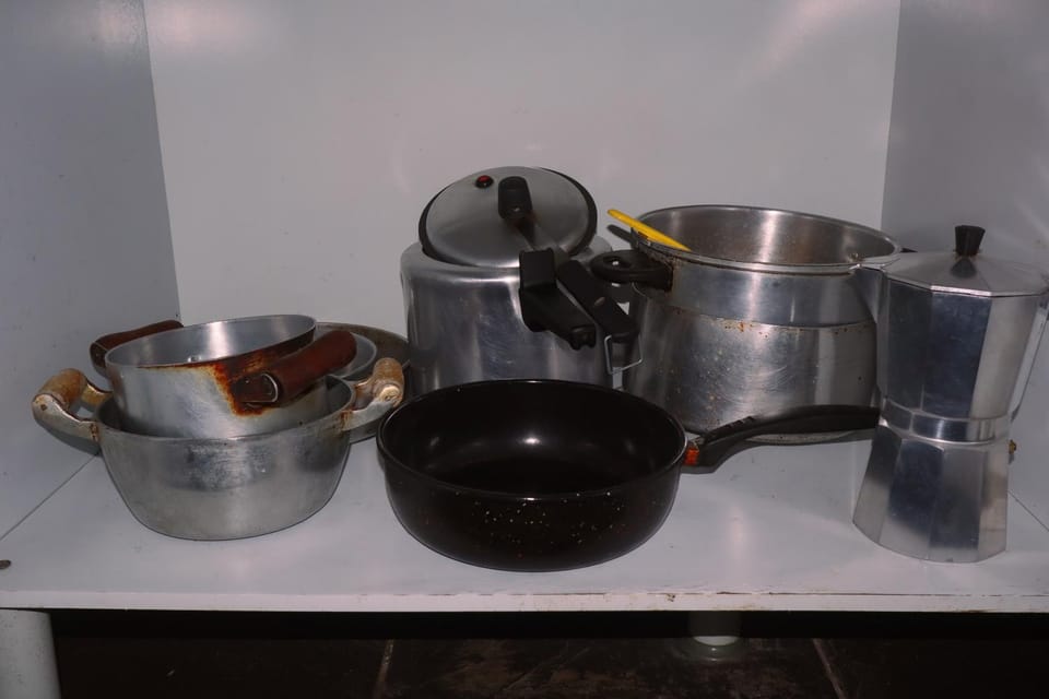 Coffee/tea facilities, Kitchen or kitchenette, Communal kitchen