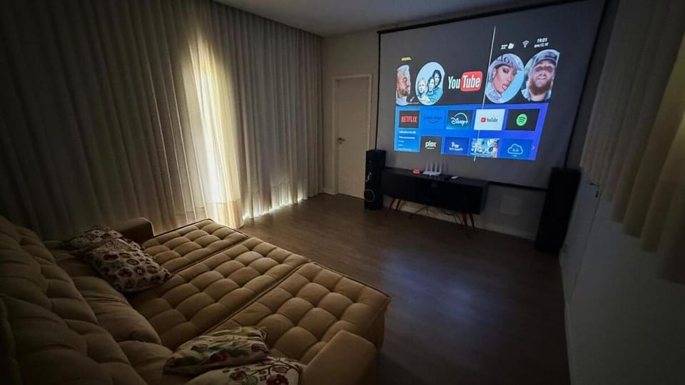 Casa Alba - Chácara com lago e cinema em Curitiba House in Curitiba