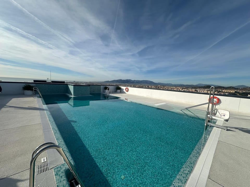 Balcony/Terrace, Swimming pool