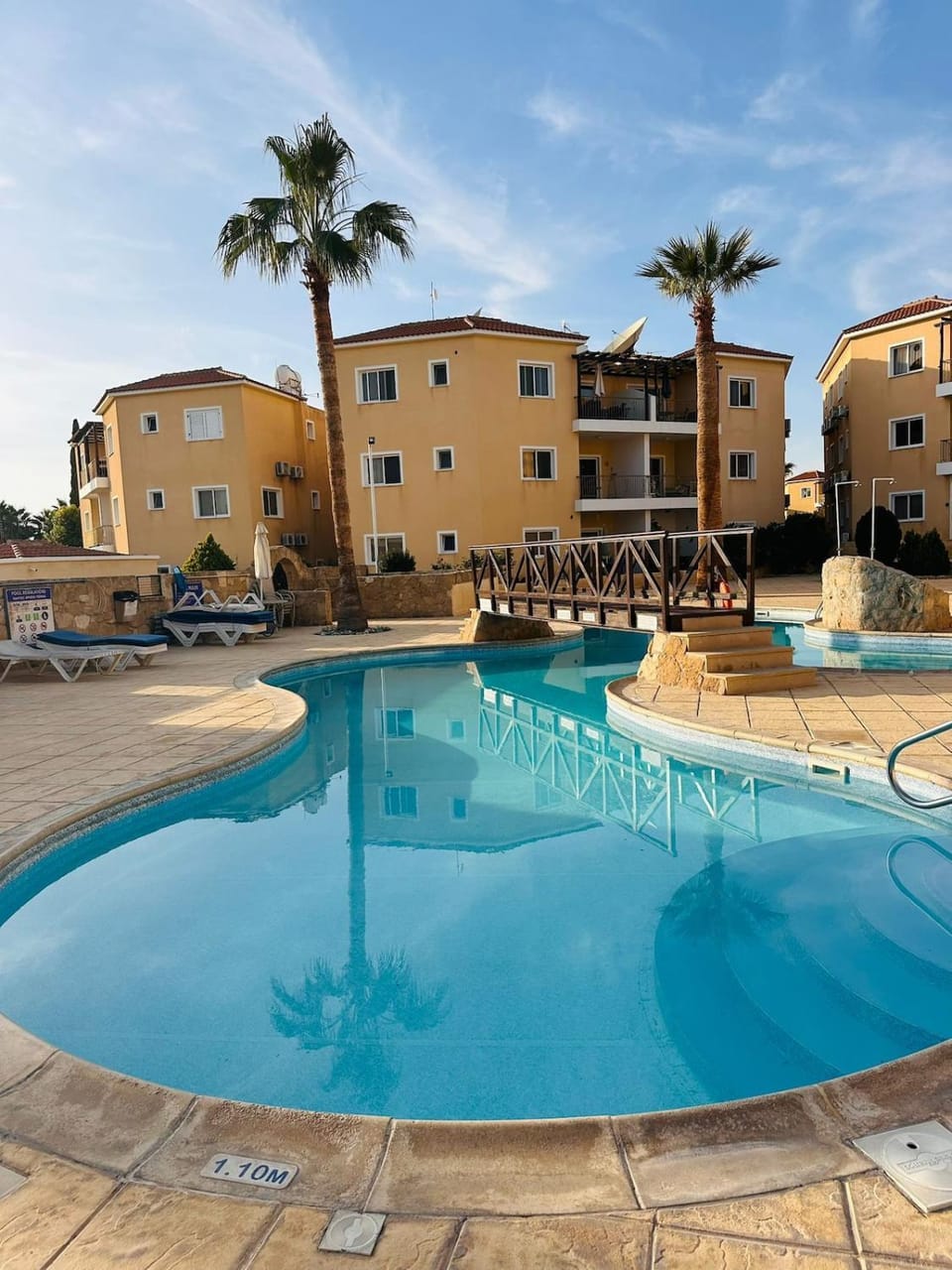 Swimming pool, Swimming pool