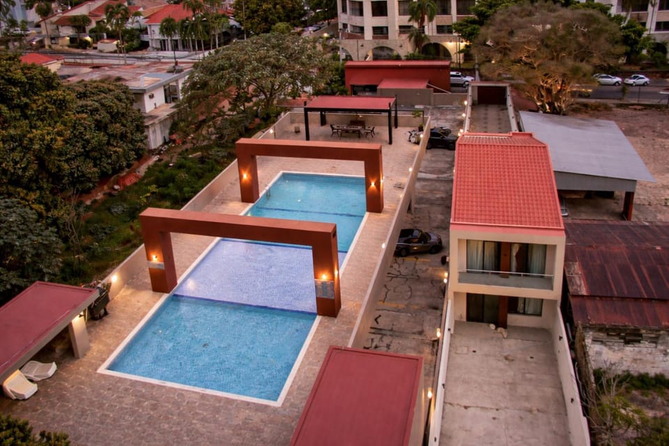 Swimming pool