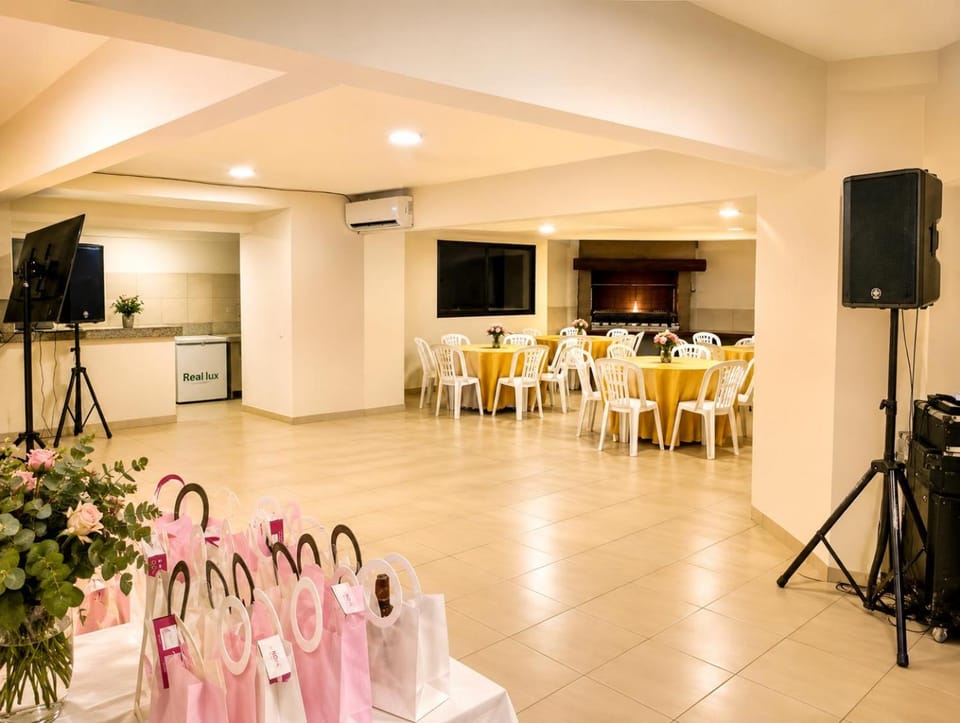 Lounge or bar