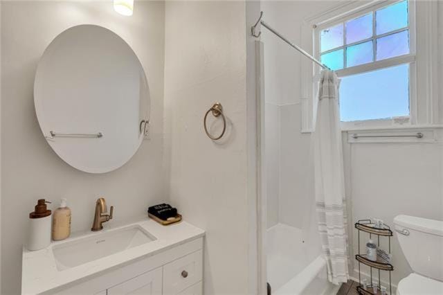 Shower, Toilet, Bathroom, Bath, towels