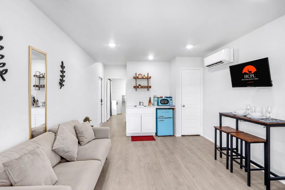 The Container Retreat - 6A.. House in Canyon Lake